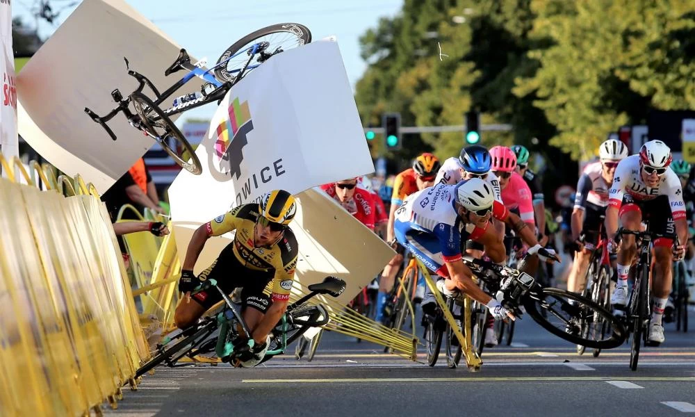 Τραγικό ατύχημα στη διεθνή ποδηλασία: Ένας αθλητής σε κώμα, τέσσερις τραυματίες